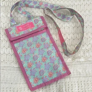 Simply Southern Turtle Crossbody Bag Purse All Over Print Pink Teal Clear - Picture 1 of 8
