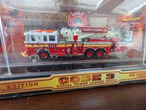 1/64 Code 3 Collectibles Limited Edition FDNY Seagrave Tower Ladder 111 Sold Out - Picture 1 of 6