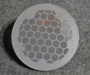 OEM W210 MERCEDES BENZ E CLASS LEFT REAR SPEAKER COVER GREY A2107370588 - Bild 1 von 3