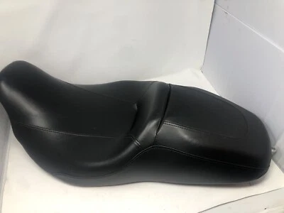 Harley Davidson Low Motorcycle Bike Seat 24688 H820501BR00001 P5230-11 OEM - Image 1 of 4