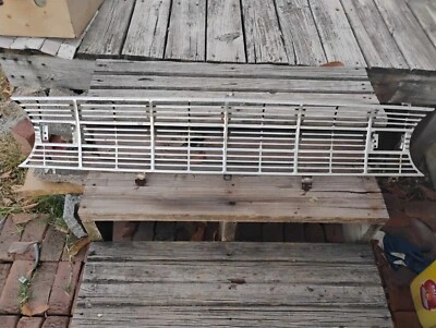 1960 Ford Falcon Front Grille Sprint Ranchero Hardtop Futura Squire FoMoCo OEM Foto 1 de 4