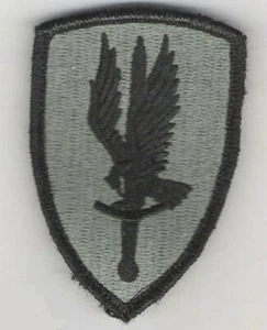 PARCHE INSIGNIA ACU Gris vêlkrö Ejército de los Estados Unidos: 1ª Brigada de Aviación Los Halcones Dorados - Imagen 1 de 7