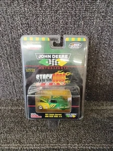 Auto pressofusa John Deere Stockrods scala 1:64 di Racing Champions - Foto 1 di 1