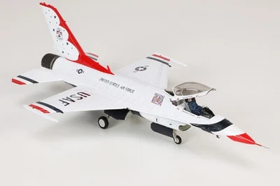 Hobby Master 1/72 F-16C Fighting Falcon #1 USAF Thunderbirds - Image 1 of 2