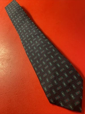 EUC Paul Stuart Geometric Silk Tie Men’s Necktie Made In England UK Designer - Image 1 of 4