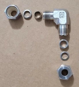 DK-Lok 1/4" X 1/4" Tube to Tube Union, Elbow Fitting 316 STAINLESS STEEL NEW - Picture 1 of 5