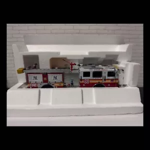 CODE3 FDNY ENGINE CO New York Fire Fire Truck No68 Diecast Scale 1/32 254237H - Picture 1 of 7