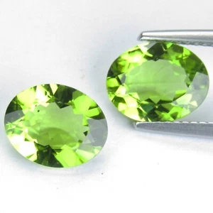 Par a juego de peridoto natural brillante de 3,62 quilates con forma ovalada de 9x7 mm - Imagen 1 de 4