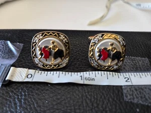Gold Tone Cufflinks with a Matador - Picture 1 of 1
