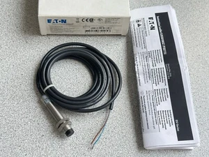 NEW EATON E57LAL12A2 Inductive Proximity Sensor 360° viewable LED 6.6 ft 250 mA - Picture 1 of 4