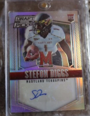 2015 Panini Prizm Draft Picks - Prizm Autographs #243 Stefon Diggs (AU, RC) - Image 1 of 2