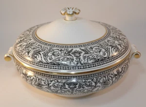 Lotto Tureen Wedgwood 8" oro nero W4312 fiorentino con coperchio di verdure in perfette condizioni - Foto 1 di 11