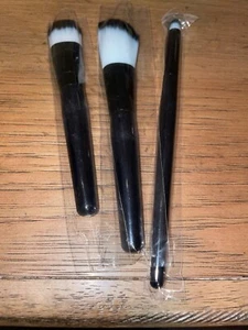 Signature Club A 3D 3 Piece Brush Set NIP - Picture 1 of 1