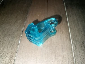 1 Bionicle Lego 93575 Hero Factory Fist Trans-Light Blue with Axle Hole 4 finger - Picture 1 of 12