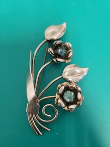 Vintage Brooch Pin Dainty Flower Bouquet Green Blue Rhinestones Silvetone - Picture 1 of 9