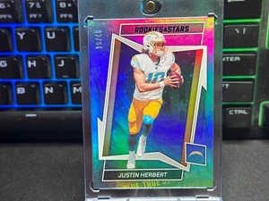 2022 Panini Rookies & Stars - Justin Herbert #50 True Blue /49 MINT - Bild 1 von 2