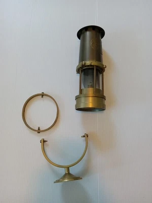 Weems & Plath ,yacht lamp. Broken,  AS IS  - Image 1 of 4