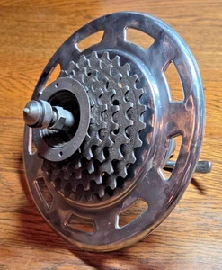 Protector de radios y pincho de cubo de rueda libre modelo F2 aprobado por Schwinn 1974 de colección - Imagen 1 de 11