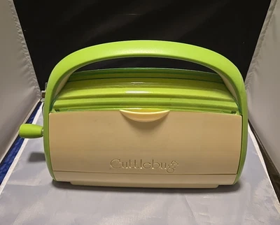 Provo Craft Cuttlebug Embossing & Die-Cutting Machine Machine Only NO PLATES - Image 1 of 4