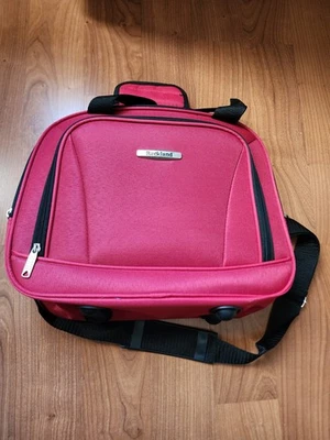 Bolsa de viagem Rockland pequena vermelha - Imagem 1 de 4