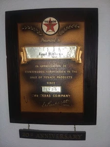 Texaco Award Plaque Wood and Metal Vintage  - Picture 1 of 2