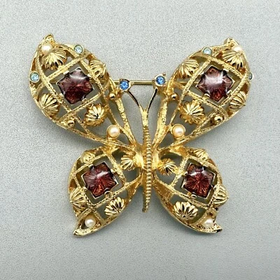 Avon Brooch Butterfly Gold Tone Faux Pearl Purple Crystal Statement Pin 2 Inch - Image 1 of 4