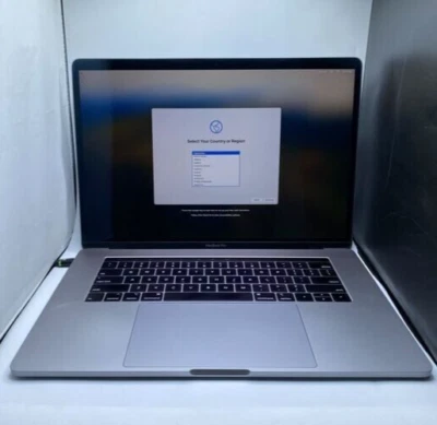 Apple MR932LL/A MacBook Pro 15" Core i7-8750H @ 2.20GHz 32GB RAM 256GB SSD -Good - Image 1 of 4