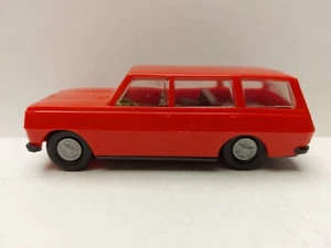 Vintage DDR GDR Wartburg 353 Tourist Estate Plastic Friction 1:30 1970-80's late - Bild 1 von 10