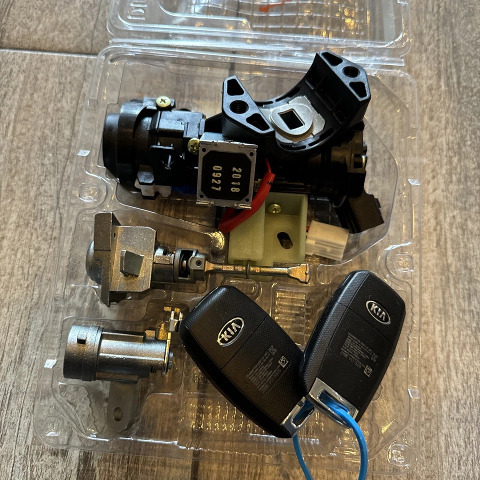 2016-2020 Kia Optima Key Lock Cylinder Set ~ Ignition Door And Trunk ~ OEM w Key - Image 1 of 1
