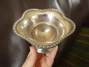 dish Silver Plated with beaded edge on circular foot vintage bon bon - Picture 1 of 7