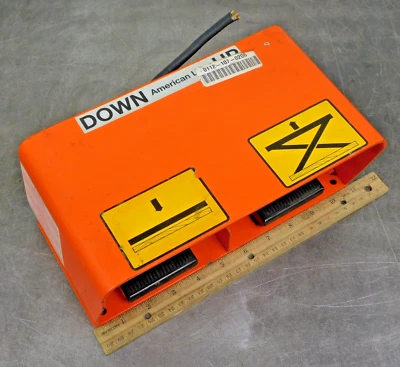 Interruptor de pie Control 892-2350-06 13A 1/2HP 125/250V 60Hz reemplaza LINEMASTER TWIN Foto 1 de 4