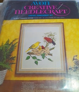 Vintage Avon Creative Needlecraft Stickpackung Scarlet Tanager Vögel 1970er  - Bild 1 von 3