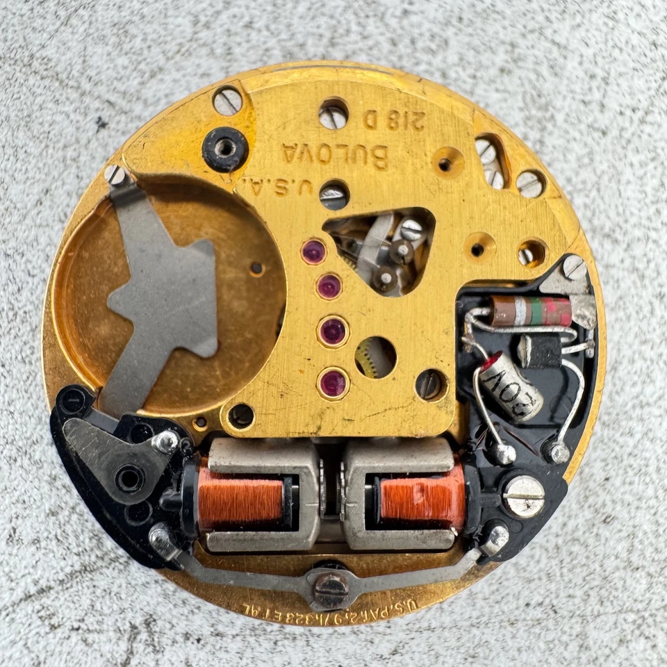 Reloj Pulsera Hombre Accutron Bulova De Colección 29mm Horquilla Sintonización Movimiento 218 D EE. UU. Foto 1 de 2