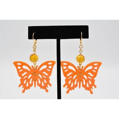 Brincos pendurados borboleta laranja lucite strass cristal tom dourado BinH - Imagem 1 de 4