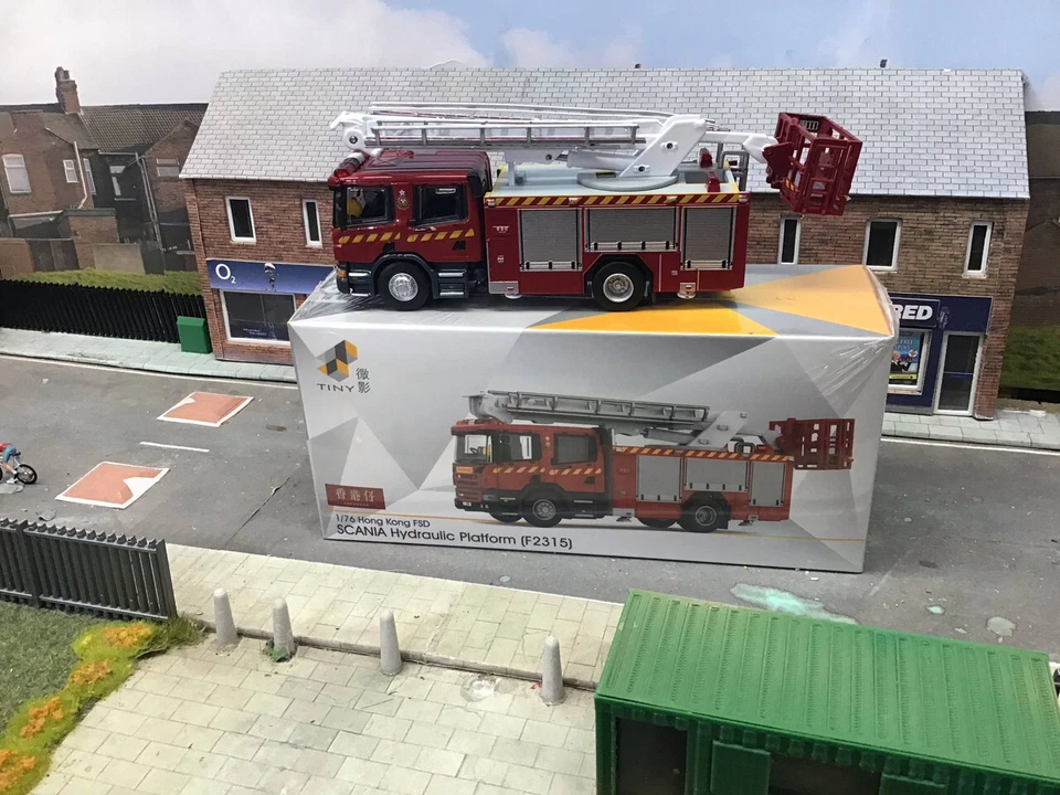 1/76 Tiny Diecast Scania HKFSD Hydraulic Platform (F2315) - Image 1 of 4