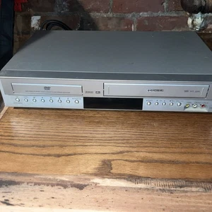 Toshiba SD-V394 DVD VHS Combo Grabadora Reproductor Hi-Fi Probado Funciona Sin Control Remoto - Imagen 1 de 4