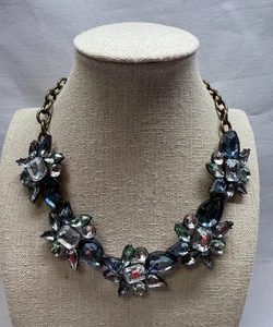 Collar SugarFix Azul Claro, Verde Claro y Estrás Transparente Flor Distintivo - Imagen 1 de 14