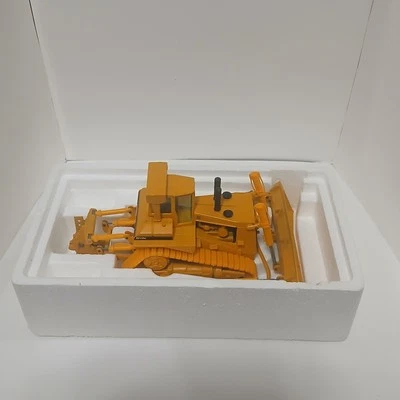 Diecast - Conrad 2852 - CAT D 11N Track-Type Tractor With Box - Image 1 of 4