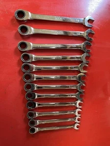 Mac Tools 12pc Ratcheting wrench set 8-19 (THE 14MM BROKEN) - Picture 1 of 11
