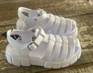 Forever 21 White Sandals Chunky Nwt Shoes Women's Size 8 UK6 EUR 39 fisherman - Picture 1 of 8