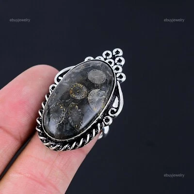 Anillo Chakra Raíz Declaración Piedras Preciosas Coral Fósil Negro Talla 9 Plata de Ley Foto 1 de 4