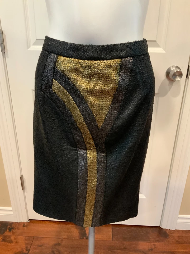 Saia lápis de tweed revestida de seda preta e dourada Escada, tamanho 4 (EUA) 36 (UE) - Imagem 1 de 4
