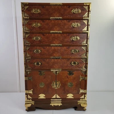 Armario de boda vintage coreano olmo burl encuadernado en latón bandaji eruditos fieltro Foto 1 de 4