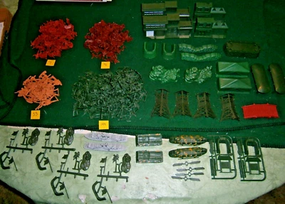 Large 420+ piece toy soldier playset **NEW** - Image 1 of 4