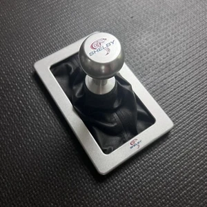 Bisel de cambio manual Shelby Ford Mustang Super Snake Cobra GT500 2005-2009 - Imagen 1 de 8