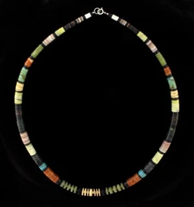 Collar Heishi Multicolor Graduado 24" Por Gerard & Mary L. Calabaza - Imagen 1 de 2