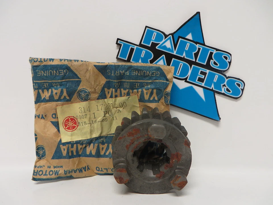 Nuevo de Lote Antiguo Yamaha Quinta Rueda Engranaje 314-17251-00-00 AT2 AT3 CT2 CT3 LT2M AT CT LT Foto 1 de 1