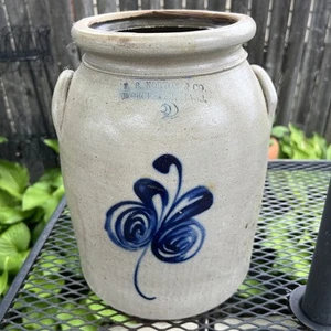 Antico F.B. Norton & Co. Brocca Crock in gres 2 GAL SENZA coperchio cobalto Worcester MA - Foto 1 di 9