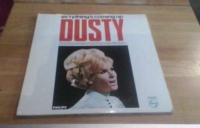 DUSTY SPRINGFIELD EV'RYTHINGS'S COMING UP DUSTY 1st UK Hard G/F LP 1965 Insert - Image 1 of 4