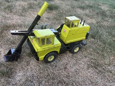 Green Tonka Mighty Shovel 3930  17” Pressed Steel  1970s Vintage Euclid Lime - Image 1 of 4
